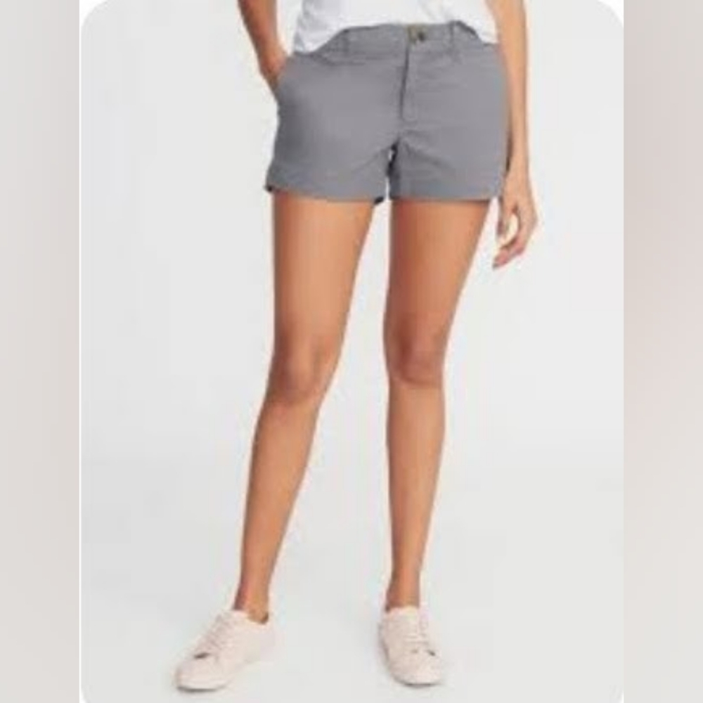 Old Navy gray short